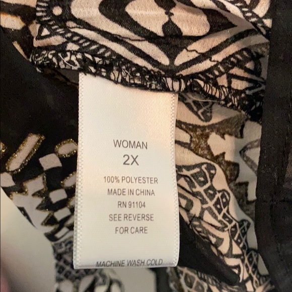 Dress Barn Animal Print Button Up Blouse - Picture 4 of 4